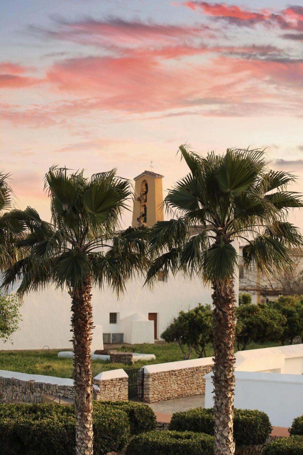 Gatzara Suites Santa Gertrudis Santa Gertrudis  Exterior photo